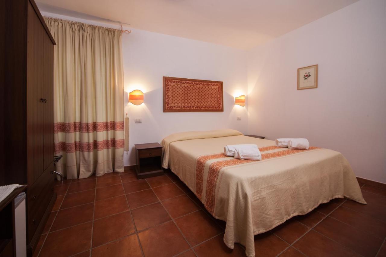 Affitta Camere Casa Delle Rose Villanova Monteleone Экстерьер фото